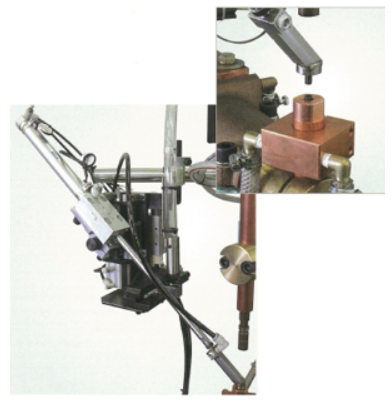 Alimentador de parafusos / porcas de solda automático – Yajima Bolt & Nut Feeder